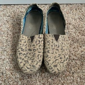 TOMS Leopard Print Canvas Slip-On Shoes Alpargatas Women’s Size 7.5